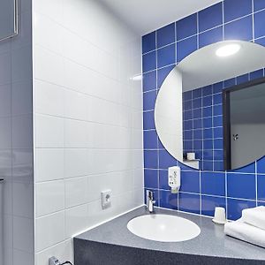 Zimmer mit zwei Einzelbetten